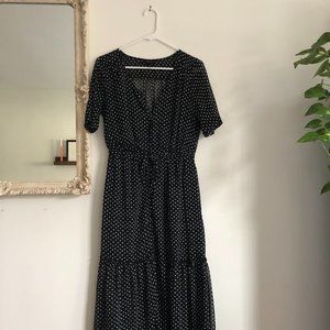 WhoWhatWear Black/White polka dot maxi dress
